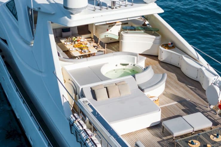 location-yacht-m-y-robusto